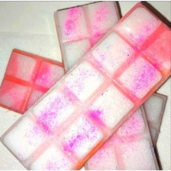 Hand crafted limited edition Pink Sangria wax Melt glitter bar - Picture 2 of 4